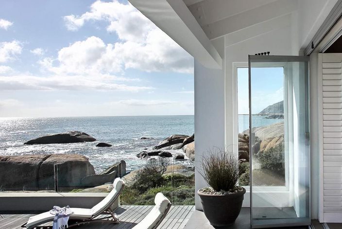 Sliding Doors VS Swing Doors Sliding Doors VS Swing Doors